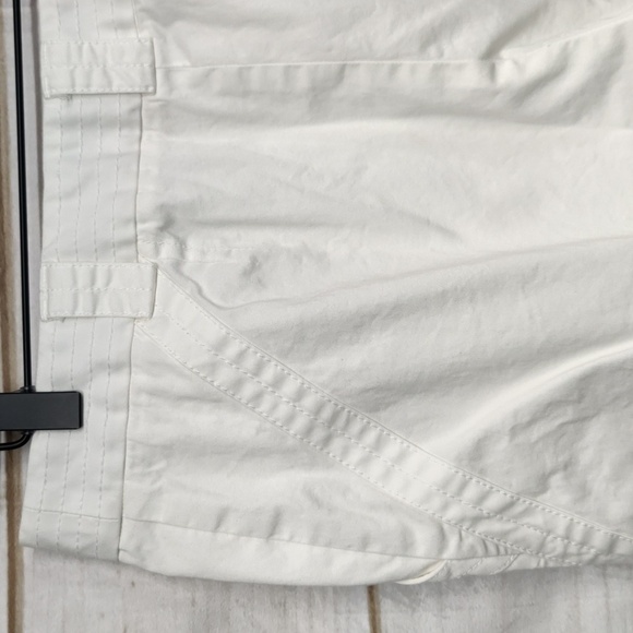 Annika Cutter & Buck White Bermuda Shorts, Size 8 - Picture 8 of 11